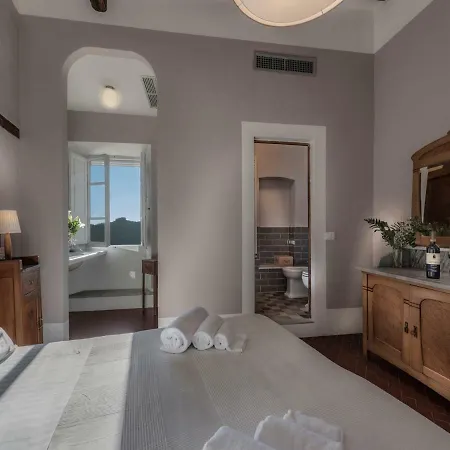 Tenuta Di Capezzana Bed & Breakfast