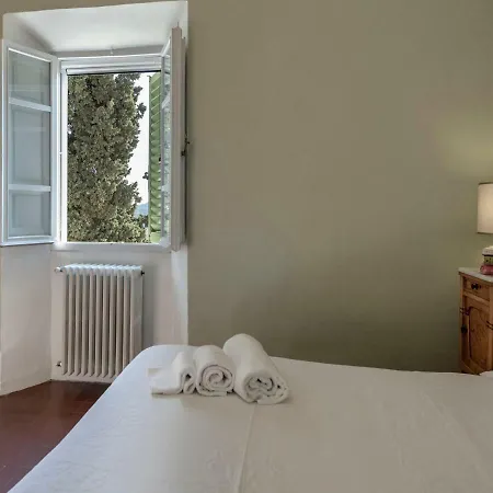 Tenuta Di Capezzana Bed & Breakfast *